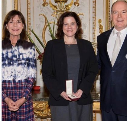 caroline-de-monaco-rajeunie-apparition-mariage-charlotte