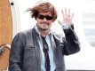 Johnny Depp « démasque » un assistant qui filmait Amber Heard au WC