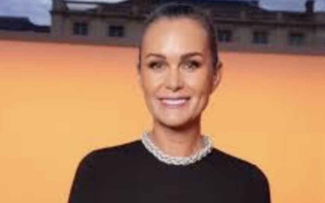 Carla Bruni réconciliée avec Laeticia Hallyday après des années de tensions