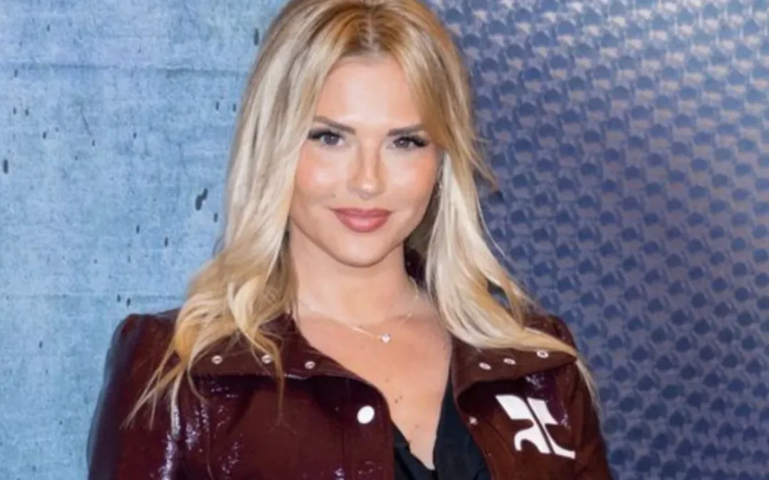 Kelly Vedovelli : 10 kilos de pur bonheur et une passion secrète avec son mystérieux Marvin !