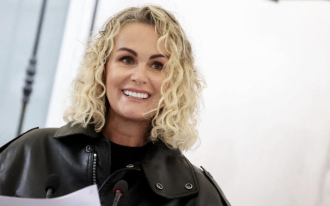 Laeticia Hallyday : la femme de Serge Varsano dénonce une romance trop rapide