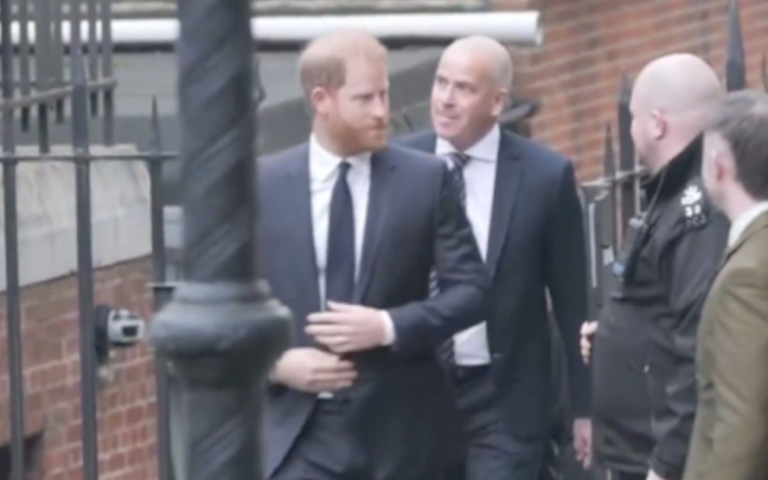« Personne ne se soucie de lui » : le retour du prince Harry au tribunal sous le feu des critiques