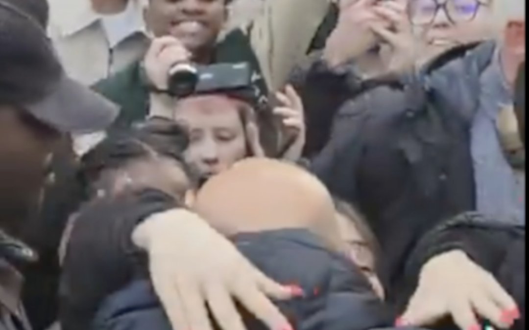 Star Academy : Ambre embrouillée sur les Champs-Élysées ? 