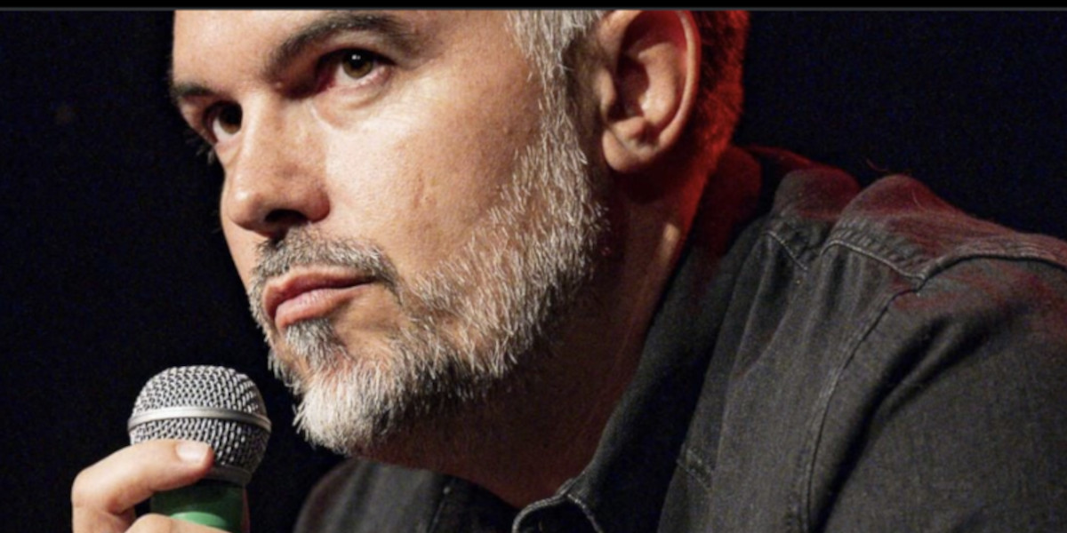 Drame Terrible ! Maxime Chattam, le mari de Faustine Bollaert, prêt à « abandonner » l'écriture après le décès de son ami !