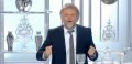 Stéphane Guillon tacle Emmanuel Macron après sa sortie sur les « kwassa kwassa »
