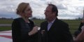 Le câlin de François Hollande et Julie Gayet devant les camé­ras (vidéo)