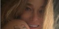 Carla Bruni, sa tendre déclaration à sa nièce Oumy, bientôt grande soeur (photo)
