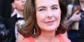 Carole Bouquet, la mâchoire est atteinte