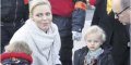 Charlène de Monaco de sortie avec ses jumeaux au marché de Noël (photo)