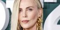 Johnny Depp indésirable ? Charlize Theron l'évite ostensiblement