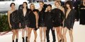 Charlotte Casiraghi sublime et en rondeurs au Met Gala à New York (vidéo)