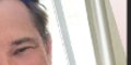 David Hallyday hilare et rajeuni, clin d'oeil discret à Estelle Lefébure (photo)