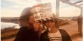 Jenifer, une petite pose avec Félix Bossuet sur le plateau des Traqués (photo)