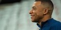 « C'est pas un clash, tu es surcoté » : Booba tacle Kylian Mbappé