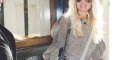 Laeticia Hallyday « brisée » par un proche de Carla Bruni