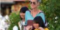 Laeticia Hallyday et ses filles mettent le cap sur St Barth