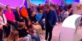 Les 12 coups de midi : Jean-Luc Reichmann met les spectatrices dans une situation délicate, un curieux coup de foudre