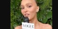 Lily-Rose Depp chauve ? : la vérité sur sa mystérieuse apparition à la soirée pré-Oscars (vidéo)