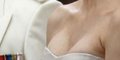 Charlène de Monaco, choc, sans soutien-gorge à un mariage royal ! (photo)