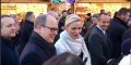 Charlène de Monaco sublime avec son époux pour l'inauguration du marché de Noël (photos)