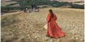 Clotilde Courau en tournage en Toscane, loin de sa petite famille (photo)