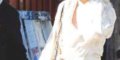 Laeticia Hallyday malmenée par un prêtre, le clan Boudou en renfort à L.A (photo)