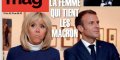 Nouveau scandale, la femme qui tient Brigitte et Emmanuel Macron (photo)