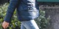 Vianney à l'église - sa belle-fille de 10 ans traine de pieds, elle préfère aller au square (photo)