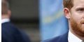 Prince Harry se déride, conversation franche avec Charles, son autobiographie contestée reportée