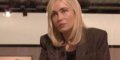 « Schizophrène », « précarité » : Emmanuelle Béart brise le silence sur son enfance