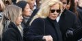 Sylvie Vartan « accepte très mal » la mort de Johnny- Elle est dévastée