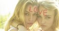 Lily-Rose Depp et Stella Maxwell ne se lâchent plus (photo)