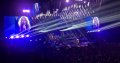 En plein concert, Céline Dion apporte son soutien aux Bleus (vidéo)