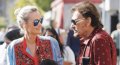 Johnny Hally­day voyait Laura Smet sans informer Laeti­cia quand elles ne s'en­ten­daient pas