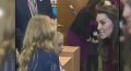 Kate Middleton fait une partie de billard avec les enfants atteints de troubles mentaux (vidéo)
