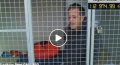 Même au bout du rouleau, Rémi Gaillard reste dans sa cage de la SPA (vidéo)