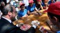 François Hollande sur mes vacances : « Merci de ne pas me demander où et avec qui je pars »