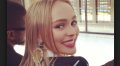 La fille à Vanessa Paradis à Paris pour soutenir sa grand-mère en deuil (photos)