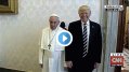 Donald Trump a-t-il tenté de draguer le Pape ? La internautes s'amusent (vidéo)