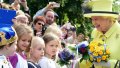 Elizabeth II adopte Skype pour sa petite-fille