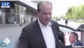 Jean-Christophe Cambadélis perd ses nerfs et arrache le micro d'une journaliste