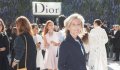 Claire Chazal, une apparition discrète au défilé Dior (vidéo)