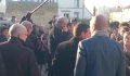 Manuel Valls giflé par un militant « je n'ai pas peur, je suis coura­geux » a-t-il réagi (vidéo)