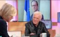 Guy Bedos ose une blague sur le cancer de Johnny Hallyday dans C L'Hebdo (vidéo)