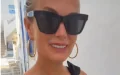 Après Saint-Tropez, Laeticia Hallyday s'offre une parenthèse enchantée au cœur des plus magnifiques îles grecques