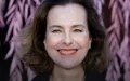 Carole Bouquet révèle comment ses blessures d'enfance ont influencé son éducation