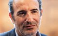 Jean Dujardin rattrape ses points de permis avec Jordan de Luxe