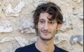 Pierre Niney : Les retrouvailles bouleversantes avec sa maîtresse de primaire 