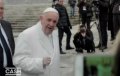 Cyril Hanouna critique Elise Lucet sur son comportement avec le pape François (vidéo)