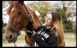 ADP 2026 : Manon a 24 ans, élève des chevaux et refuse que la mucoviscidose décide de son avenir